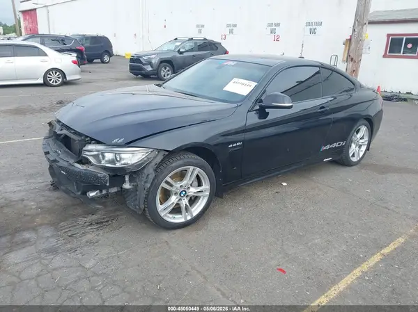WBA4P1C50HK522151 2017 BMW 4ER - Image 2