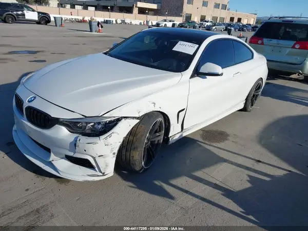 WBA4P1C50HK522635 2017 BMW 4ER - Image 2