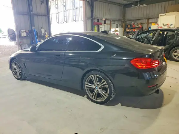 WBA4P1C5XHK522612 2017 BMW 4ER - Image 2