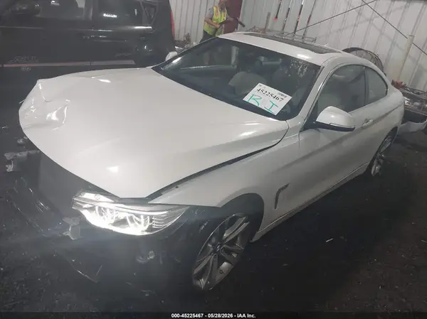 WBA4P3C33HK528665 2017 BMW 4ER - Image 2