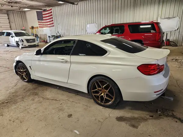 WBA4P3C53HK528103 2017 BMW 4ER - Image 2