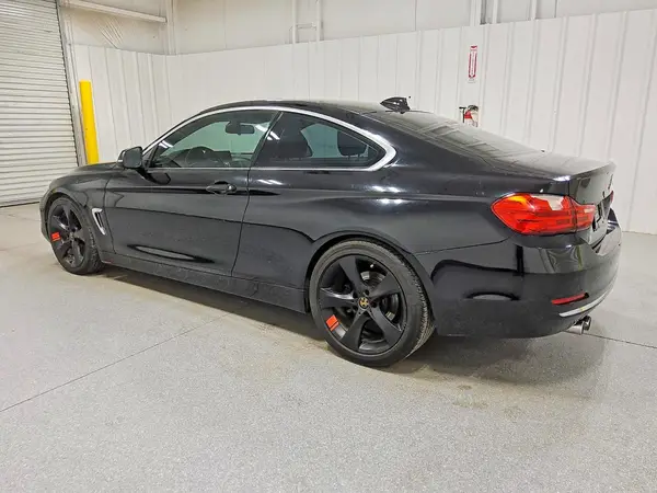 WBA4R7C50HK895610 2017 BMW 4ER - Image 2