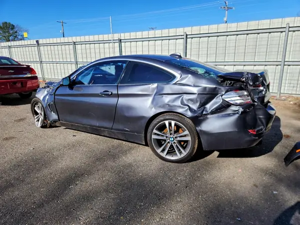 WBA4R7C55HK876423 2017 BMW 4ER - Image 2