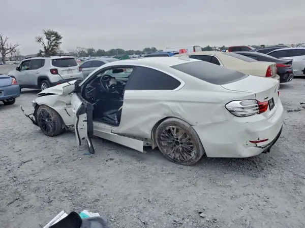 WBA4R9C33HK878777 2017 BMW 4ER - Image 2