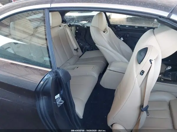 WBA4U7C52H5D42926 2017 BMW 4ER - Image 8