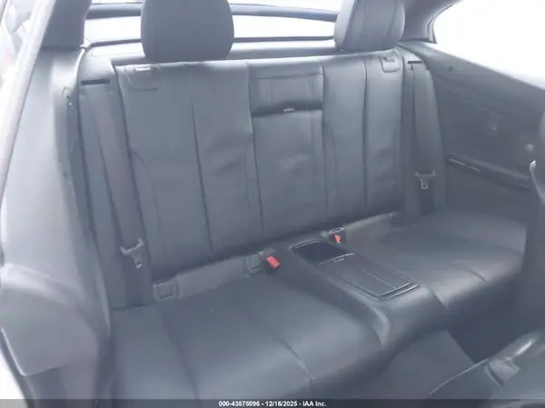 WBA4U9C50H5D44203 2017 BMW 4ER - Image 8