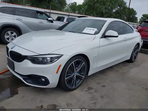 WBA4W3C50KAF91646 2019 BMW 4ER - Image 2