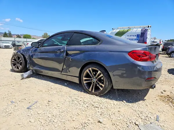 WBA4W3C56JAE99701 2018 BMW 4ER - Image 2