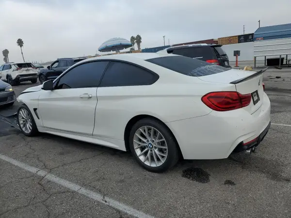 WBA4W3C58JAC97328 2018 BMW 4ER - Image 2