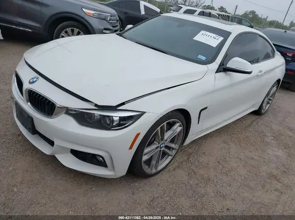 WBA4W3C58JAC97393 2018 BMW 4ER - Image 2