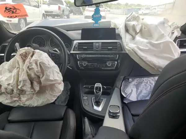 WBA4W3C58KAF92107 2019 BMW 4ER - Image 8