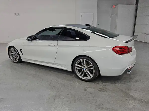 WBA4W3C58KAF92334 2019 BMW 4ER - Image 2