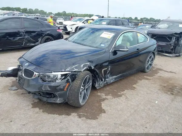 WBA4W7C08LAH17264 2020 BMW 4ER - Image 2