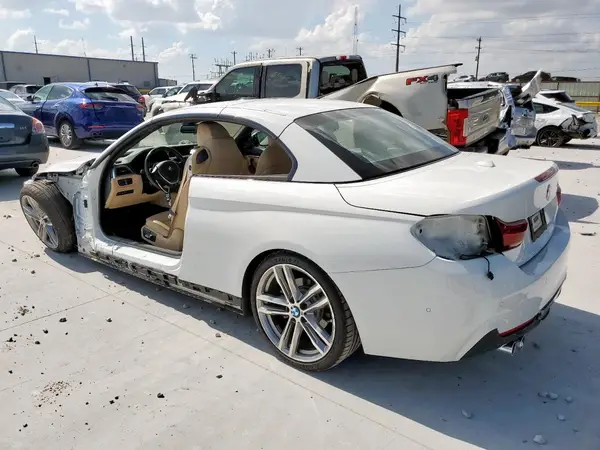 WBA4Z1C02L5N3781 2020 BMW 4ER - Image 2