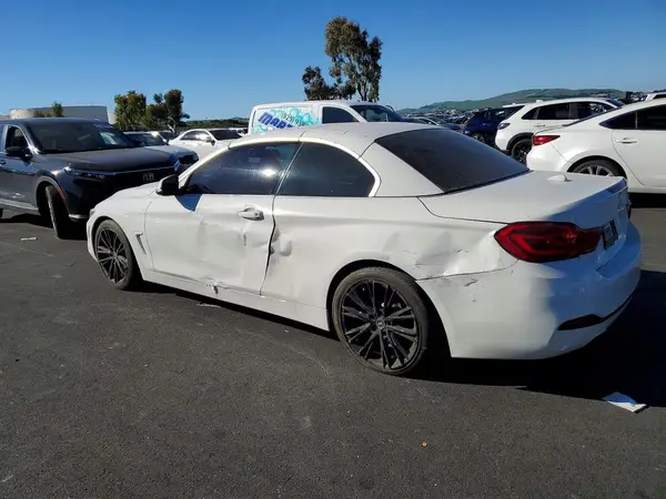 WBA4Z1C51KEE44644 2019 BMW 4ER - Image 2