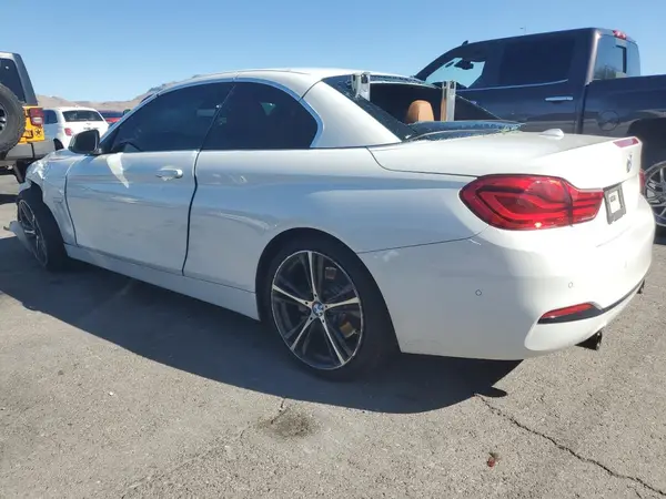 WBA4Z5C52KEE17296 2019 BMW 4ER - Image 2