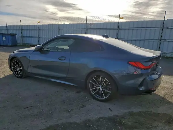 WBA53AP02MCF72233 2021 BMW 4ER - Image 2