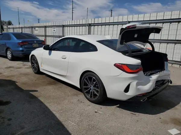 WBA53AP02NC125559 2022 BMW 4ER - Image 2