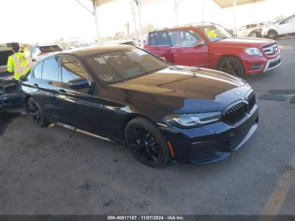 WBA53BH00NWX49573 2022 BMW 5ER - Image 1