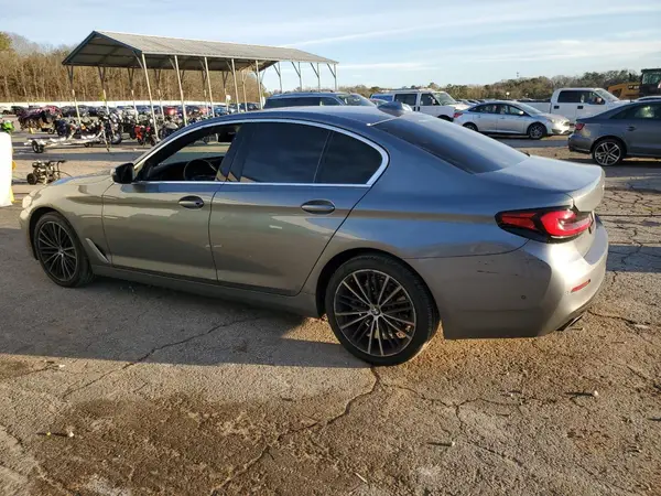 WBA53BH01MWX04348 2021 BMW 5ER - Image 2