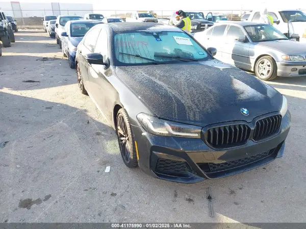 WBA53BH01NCK20392 2022 BMW 5ER - Image 1
