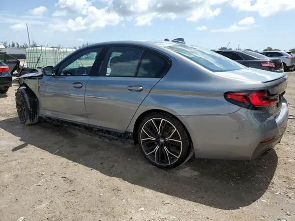 WBA53BH02PCM55841 2023 BMW 5ER - Image 2