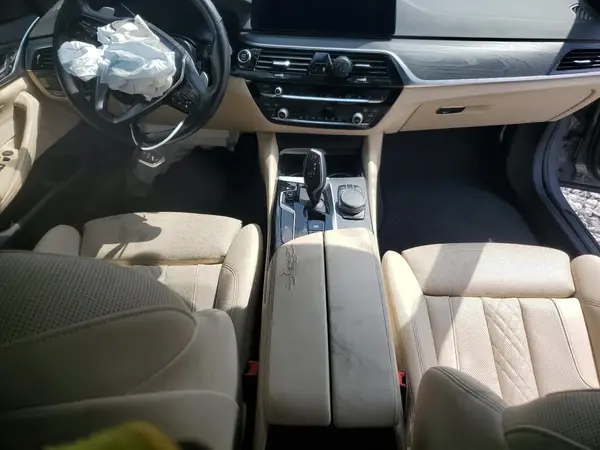 WBA53BH05MCF17764 2021 BMW 5ER - Image 8