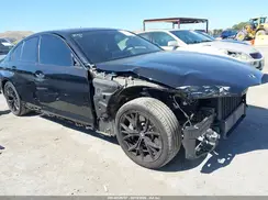 WBA53BH05NCK52228 2022 BMW 5ER