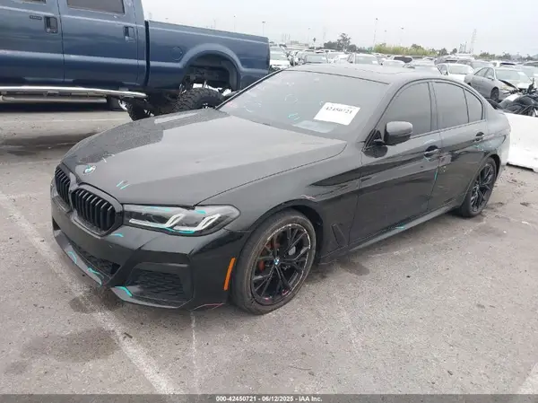 WBA53BH05NWX39783 2022 BMW 5ER - Image 2