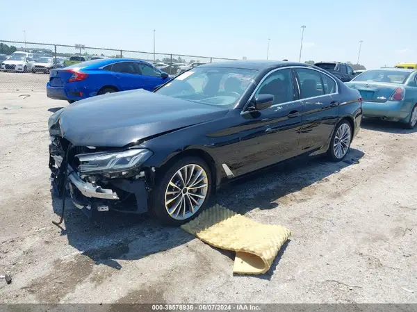 WBA53BH05PWY21712 2023 BMW 5ER - Image 2