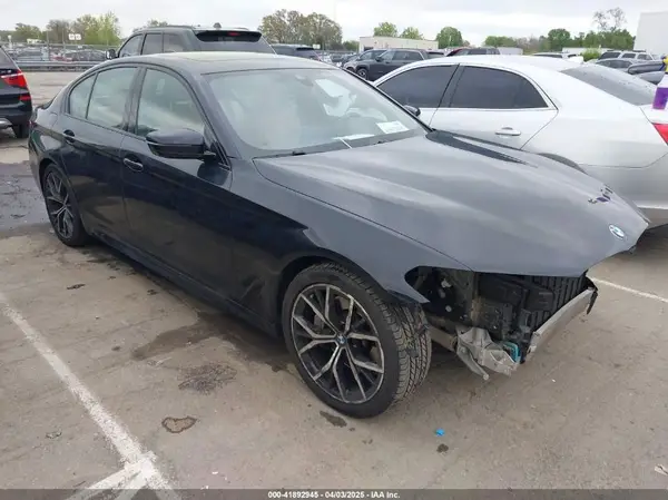 WBA53BH06MWX16253 2021 BMW 5ER - Image 1