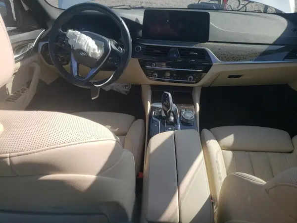 WBA53BH07MCF83748 2021 BMW 5ER - Image 8