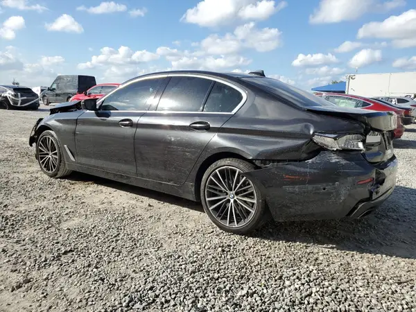 WBA53BJ04MWW99432 2021 BMW 5ER - Image 2