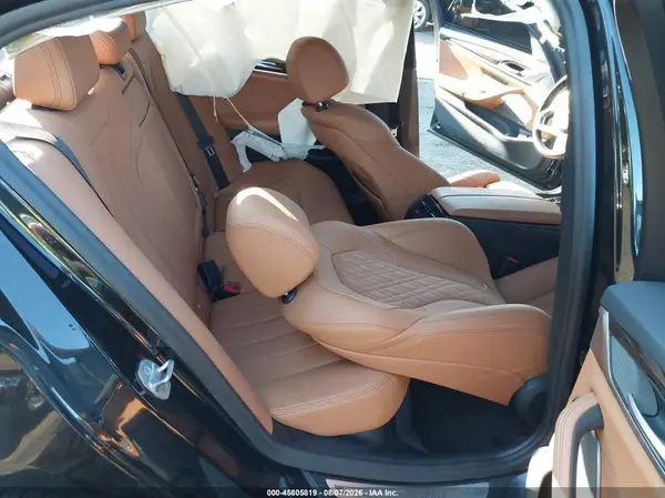 WBA53BJ08MCF52017 2021 BMW 5ER - Image 8