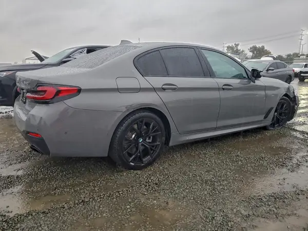 2022 BMW 5 Series COPART lot 98668155 auction photo 3