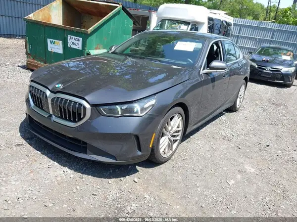 WBA53FJ00RCS54220 2024 BMW 5ER - Image 2