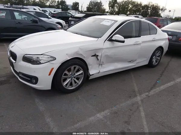WBA5A5C50GD527561 2016 BMW 5ER - Image 2