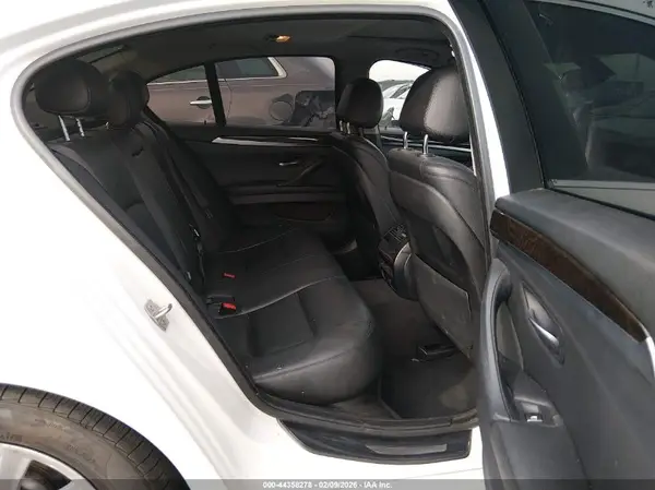 WBA5A5C50GD527561 2016 BMW 5ER - Image 8
