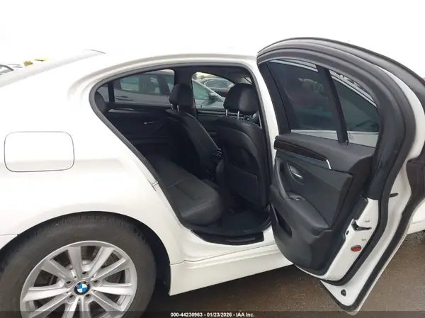 WBA5A5C50GD527575 2016 BMW 5ER - Image 8