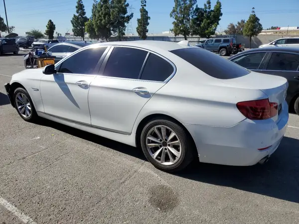 WBA5A5C50GD529536 2016 BMW 5ER - Image 2
