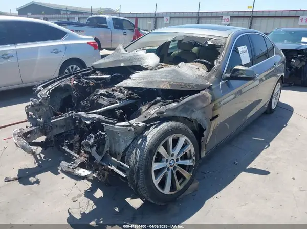 WBA5A5C50GG348807 2016 BMW 5ER - Image 2