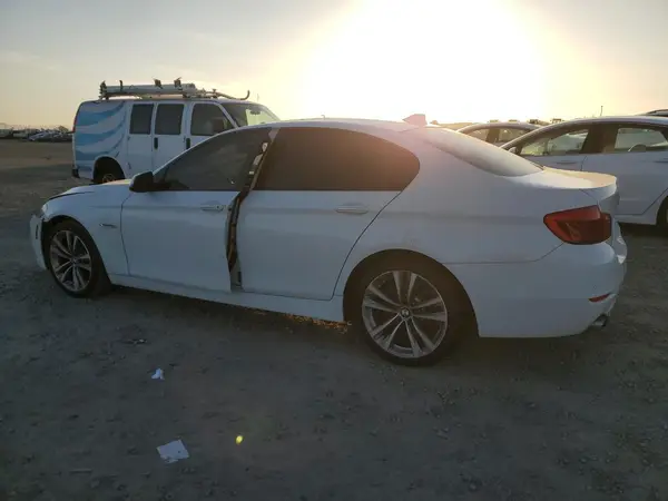 WBA5A5C51GD528217 2016 BMW 5ER - Image 2