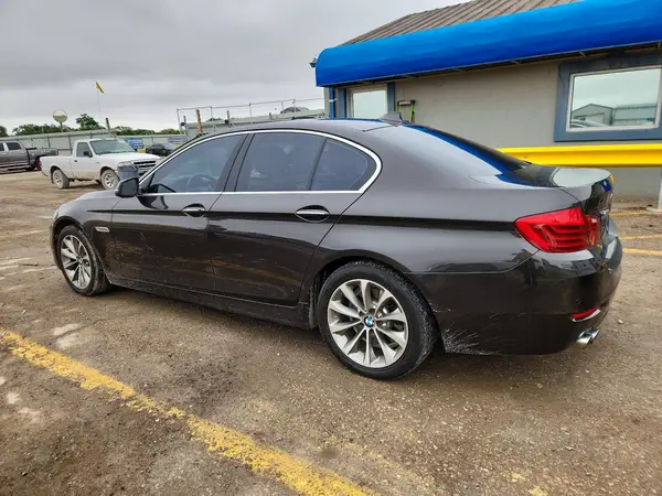 WBA5A5C51GD528962 2016 BMW 5ER - Image 2