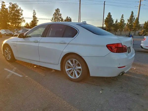 WBA5A5C51GG352378 2016 BMW 5ER - Image 2