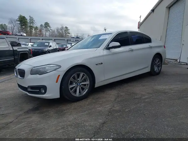 WBA5A5C51GG352512 2016 BMW 5ER - Image 2