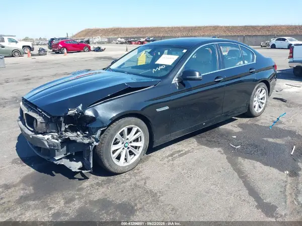 WBA5A5C51GG352543 2016 BMW 5ER - Image 2