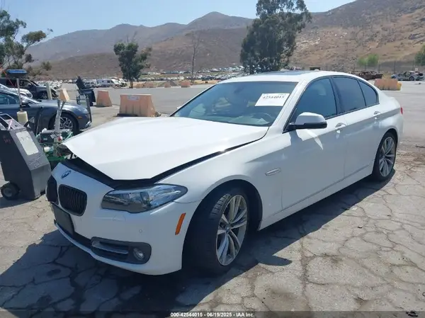 WBA5A5C51GG355202 2016 BMW 5ER - Image 2