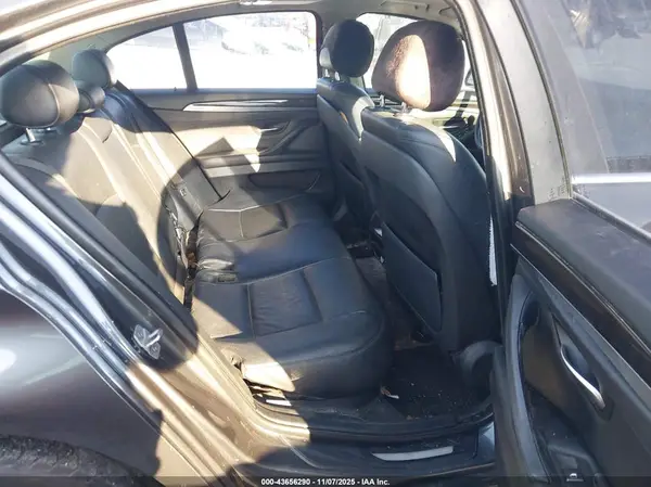 WBA5A5C52GD526525 2016 BMW 5ER - Image 8