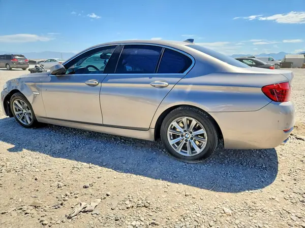 WBA5A5C53GD526601 2016 BMW 5ER - Image 2