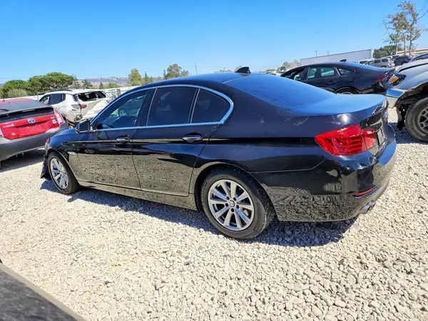 WBA5A5C54GD526607 2016 BMW 5ER - Image 2